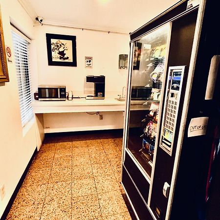 هونتينغتون بيتش، أورانج، كاليفورنيا 777 Motor Inn المظهر الخارجي الصورة