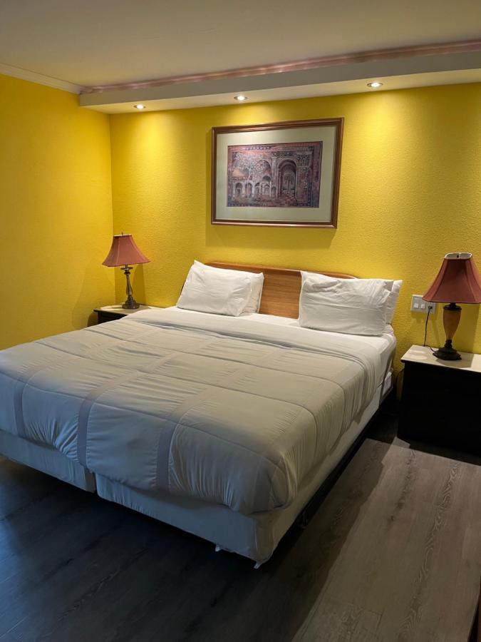 هونتينغتون بيتش، أورانج، كاليفورنيا 777 Motor Inn المظهر الخارجي الصورة